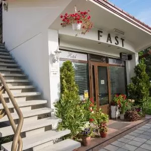 cazare cu tichete de vacanta la Pension Hotel Fast - RĂDĂUȚI