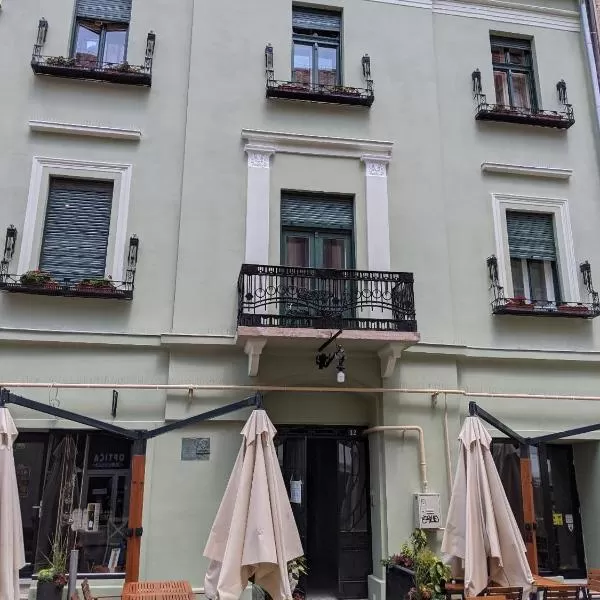 cazare cu tichete de vacanta la Old Town Unirii Square Damaris Apartment - Timisoara