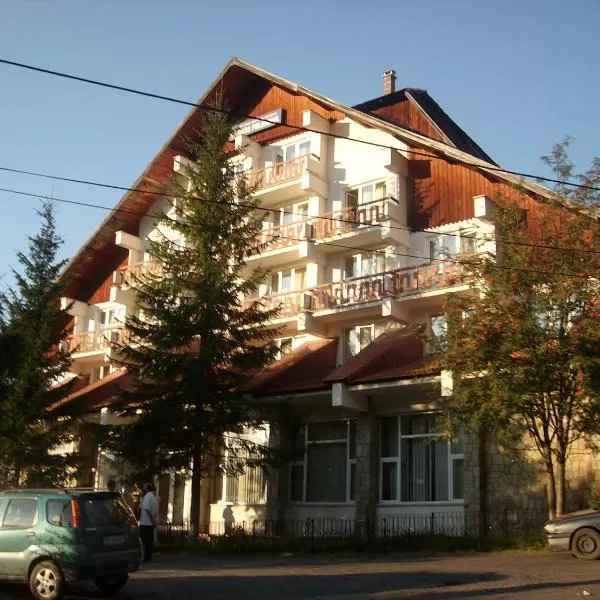 cazare cu tichete de vacanta la Hotel Casa Pelerinul - Durau
